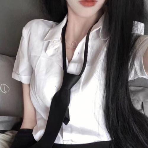 高手下山，我被师姐包围了